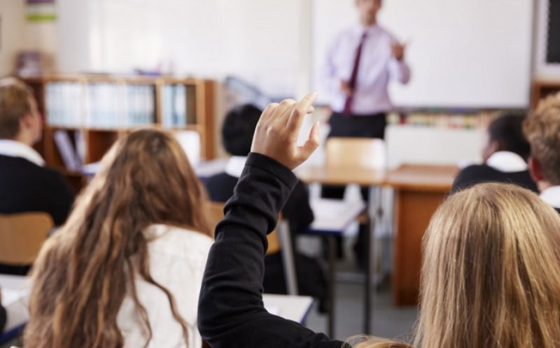 Școlile din Cluj care au fost închise din cauza vremii se redeschid vineri