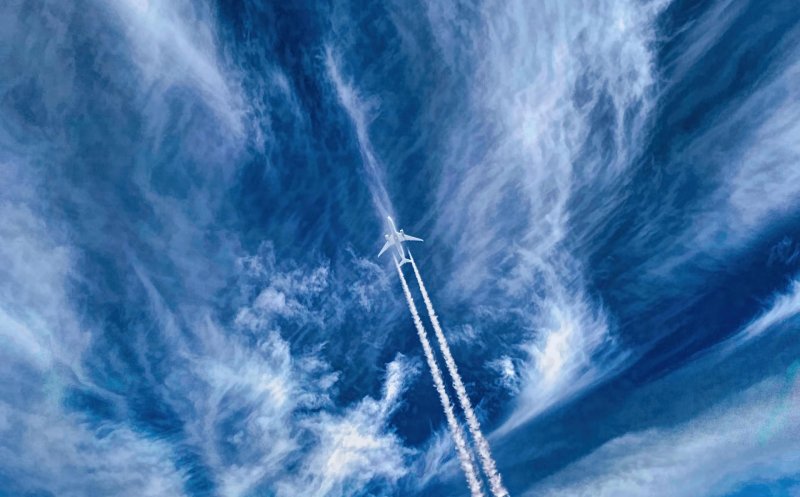 Tarom anunță că vinde bilete ieftine pentru zborurile Cluj-București și alte destinații interne. Ce prețuri sunt