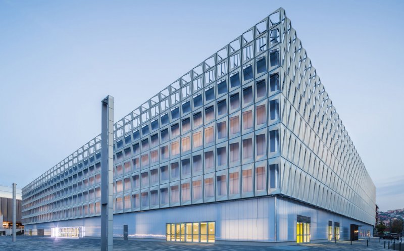 FĂRĂ manele la BT Arena. Clujenii critică decizia: „Formă de excludere care îi vizează pe oameni, nu muzica” / „Interzicerea lor într-un spațiu public nu e un gest neutru”