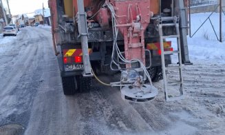 Deszăpezire la foc continuu în Turda. Zeci de străzi curățate într-o singură zi