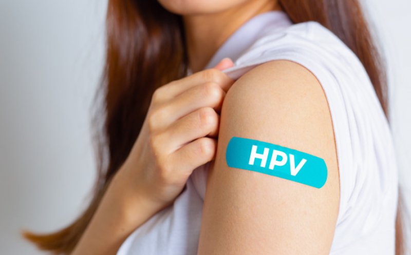 Nicușor Dan a promulgat legea. Vaccinare anti-HPV și testare gratuită pentru cancer de col uterin