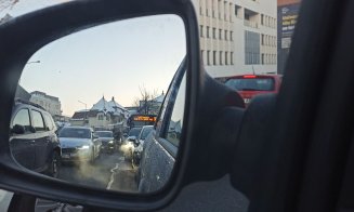 Trafic BLOCAT în Cluj-Napoca / Călătorii CTP: 'Degeaba ai benzi dedicate. Busul nu zboară'