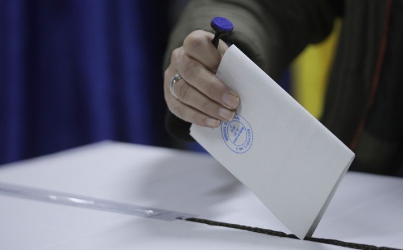 Cel mai nou sondaj pentru alegerile parlamentare. Partidul care conduce detașat opțiunea de vot