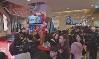 Sute de clujeni au încercat preparatul-vedetă din noua locație Bite Me Korea din Iulius Mall
