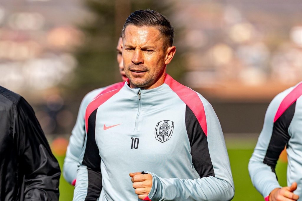 Noi detalii despre situația lui Deac la CFR Cluj. Ce se întâmplă cu experimentatul mijlocaș