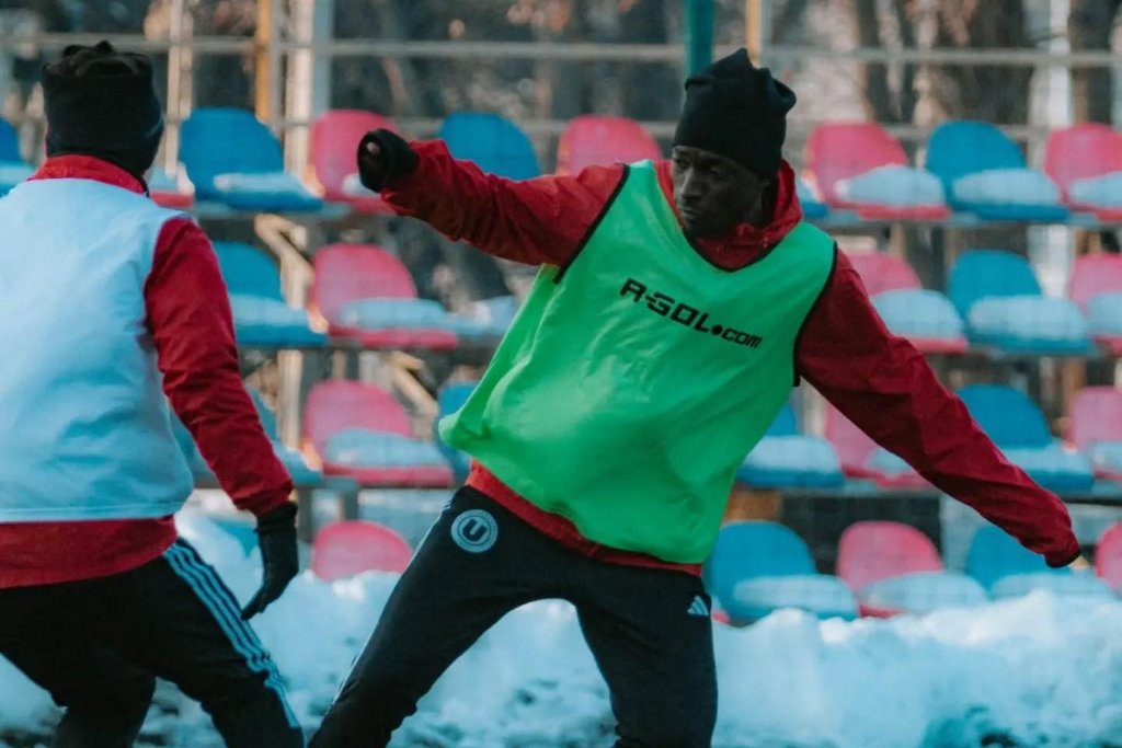 Oucasse Mendy, caracterizat de noul său antrenor: "E un jucător tehnic, ne poate fi de folos"