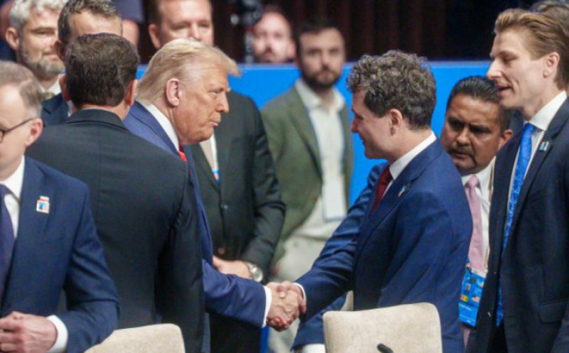 Sondaj: 44% dintre români cred că România ar fi trebuit să adere la Consiliul pentru Pace și că Nicușor Dan trebuia să participe la Davos