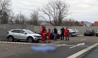 Elev de 13 ani căzut de la înălțime, dintr-un bloc cu 8 etaje / A fost declarat decesul. Copilul avea leziuni incompatibile cu viața