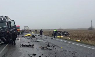 Carnagiu pe șosea: Cel puțin șase morți și mai mulți răniți într-un accident rutier grav