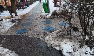 Au început luni și au terminat miercuri: Uriaș efort de pentru spărgătorii de gheață pe o potecă de câțiva zeci de metri