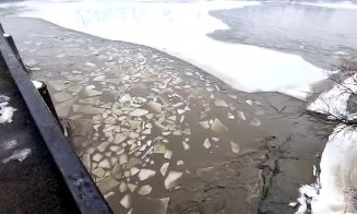 Pod de gheață de 10 km lungime pe Someș! Recomandări pentru populația din zonele riverane