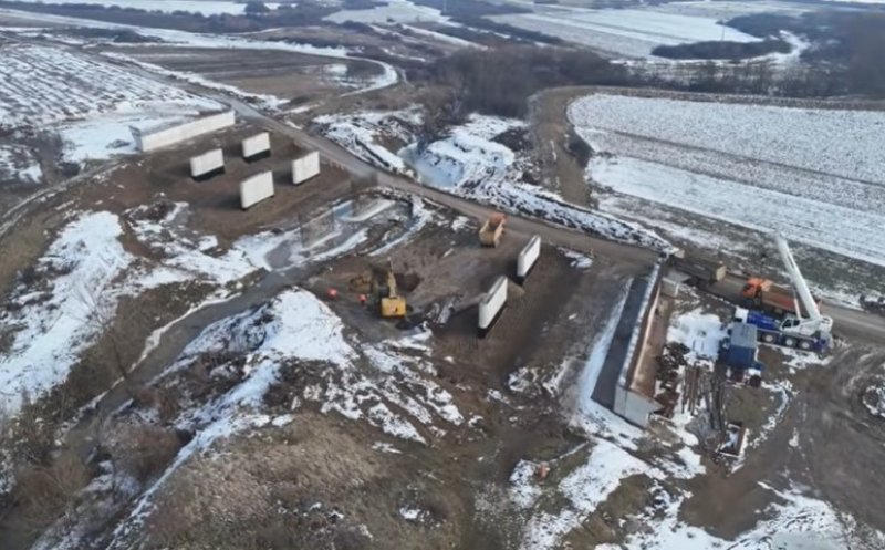 Autostrada Transilvania: Se topește zăpada pe lotul Chiribiș-Biharia și reîncep lucrările. Cum arată șantierul acum