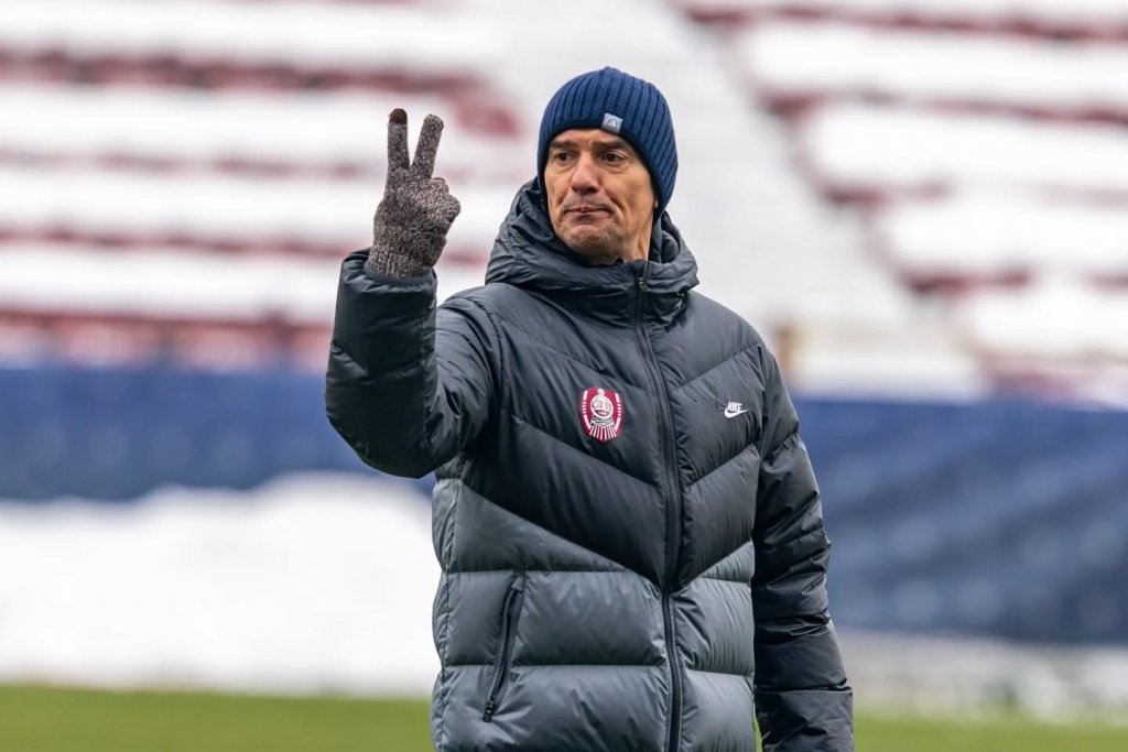 Antrenorul CFR-ului surprinde după succesul cu FCSB: "În anumite momente mi se pare că că avem un joc de echipă mică"