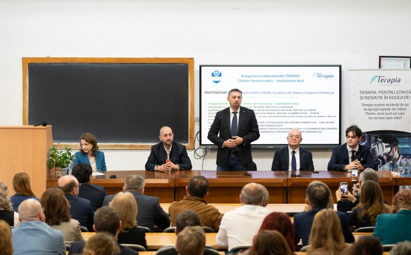 UBB Cluj, pas strategic spre educația aplicată. A inaugurat programul dual de Chimie Farmaceutică în parteneriat cu Terapia