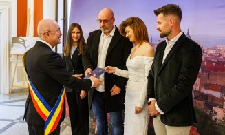 Cuplurile din Cluj și-au unit destinele la Casino din Parcul Central. Emil Boc: “Casă de piatră tinerelor familii”