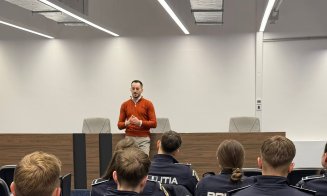 Cum sunt pregătiți noii polițiști din Cluj încă din primele zile: accent pe comunicare și imagine publică