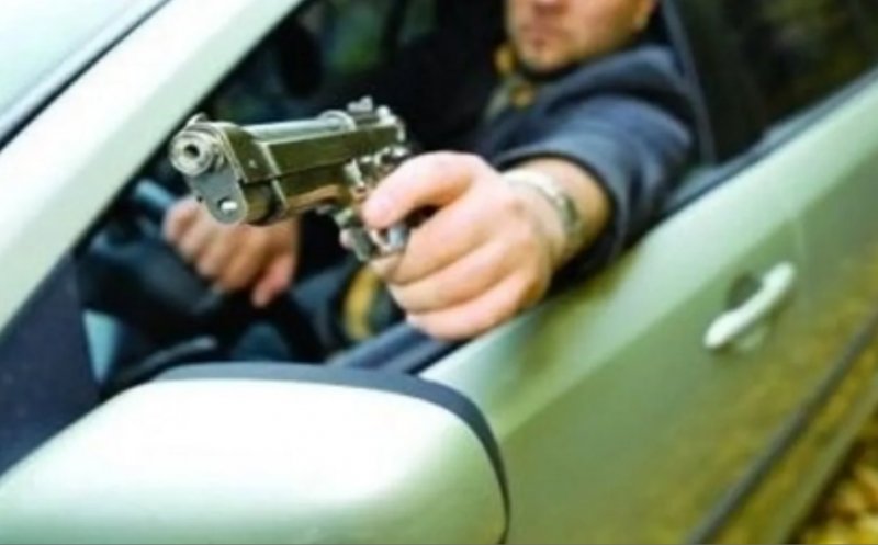 Scandal în trafic la Cluj-Napoca: șofer amenințat cu un pistol