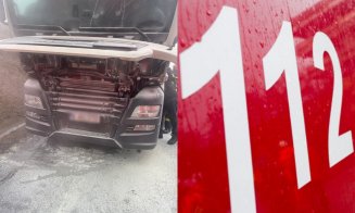 TIR cuprins de flăcări pe un drum din Cluj. Trafic îngreunat în zonă