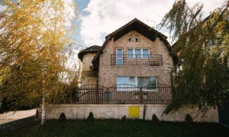 Piața imobiliară din Cluj-Napoca: Vilă de lux scoasă la vânzare cu un milion de euro. Cum arată