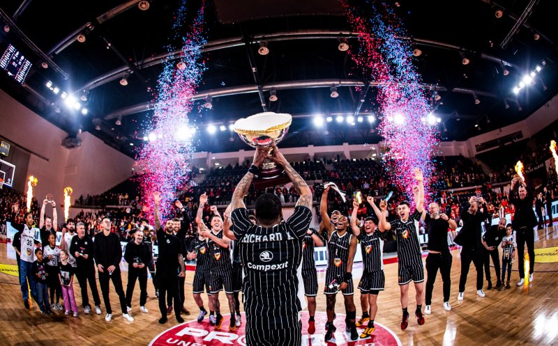 Mesajul lui Emil Boc după ce U-BT a adus din nou Cupa României la Cluj: "Suntem mândri de voi!"