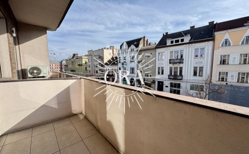 Cât costă să locuiești în centrul Clujului. Apartament de vânzare la doi pași de Eroilor