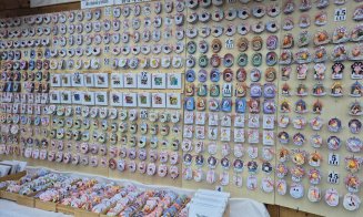 Turul târgurilor de mărțișoare din Cluj-Napoca: De la obiecte lucrate manual, la flori, dulciuri și bucate tradiționale. Ce prețuri sunt