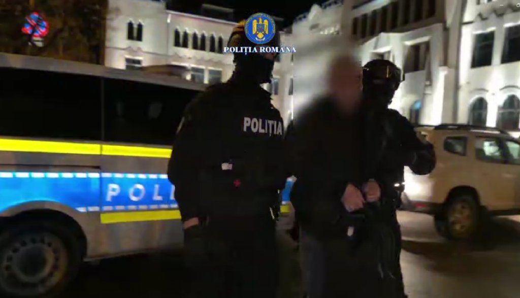 Bărbat urmărit național pentru furt, prins la Cluj cu ceasuri de colecție de peste 10.000 de euro