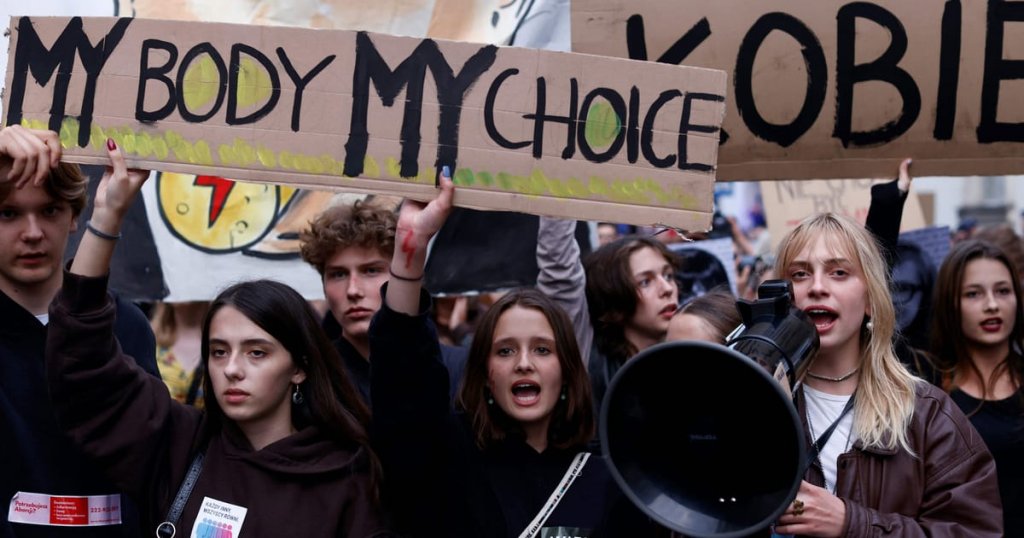 "My Voice, My Choice", câștig de cauză! Fondurile UE pot fi folosite pentru avort/ Reacția Patriarhiei Române