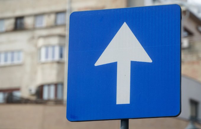 Atenție, șoferi! Sens unic pe o alee din cartierul Mănăștur