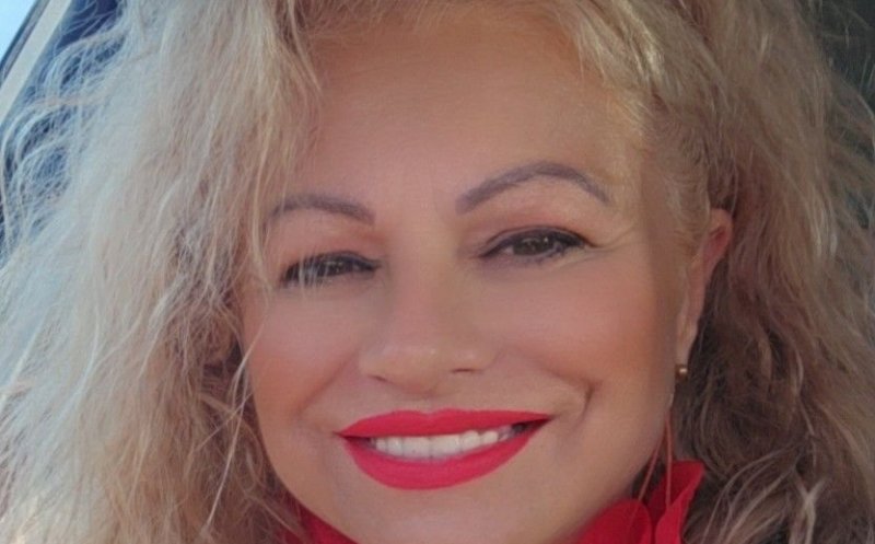 Cine era femeia care a murit după ce a intrat cu mașina într-un TIR pe DN1. Cu puțin timp înainte aterizase pe aeroportul din Cluj