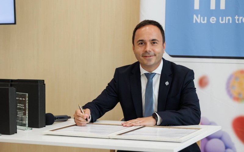 Ovidiu Cîmpean: „Vaccinarea anti-HPV gratuită pentru tinerii între 11 și 26 de ani este deja realitate”. Rata imunizării a crescut cu 50%