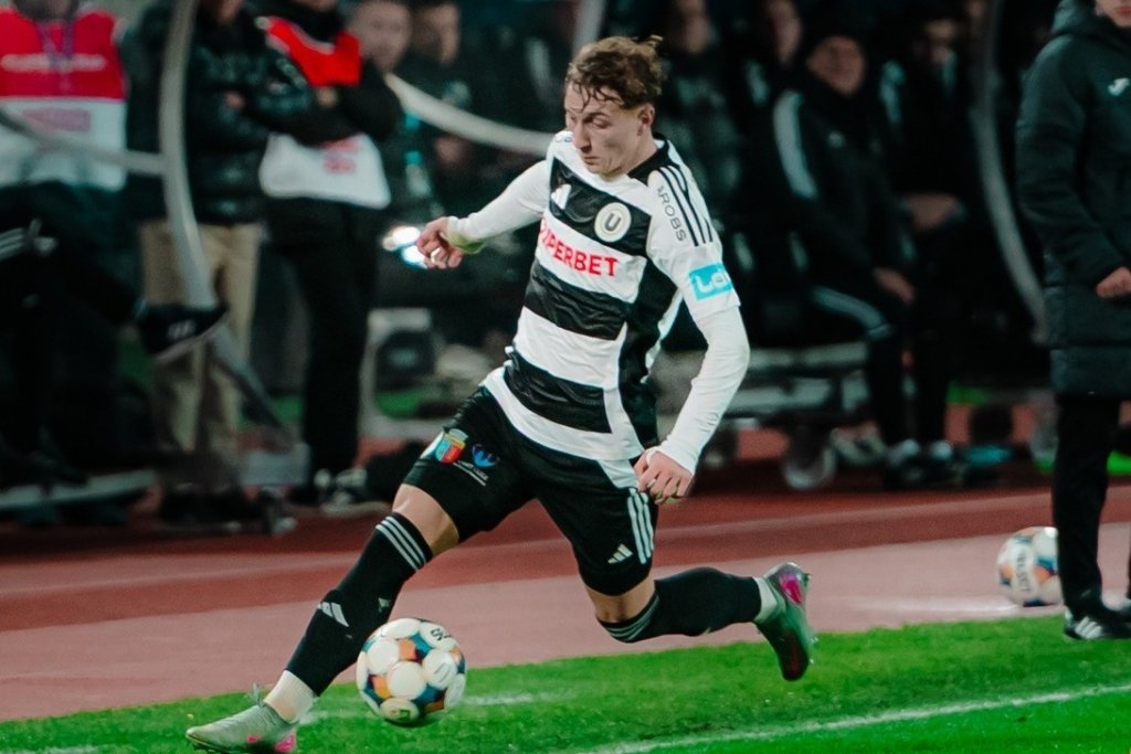 Chinteș, pregătit să îl înlocuiască pe Chipciu în defensiva Universității Cluj: "Vreau să ajut echipa, să aduc un plus"