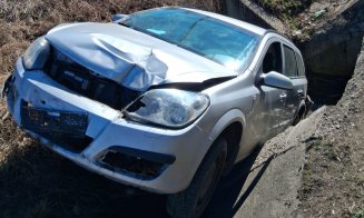 Accident rutier pe un drum din Cluj: copilă de 10 ani și un bărbat, transportați la spital
