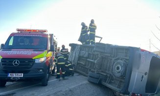 Accident GRAV centura Apahida între un microbuz și o autobasculantă. 11 persoane implicate/ Descarcerarea, SMURD și DAJ, la fața locului