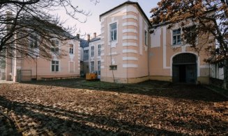 O proprietate cu identitate istorică, scoasă la vânzare în Turda. Cât costă clădirea emblematică