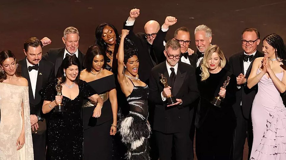 Oscar 2026: Marele câștigător al serii, „One Battle After Another”, un thriller politic ce își imaginează o versiune de stat polițienesc a Americii