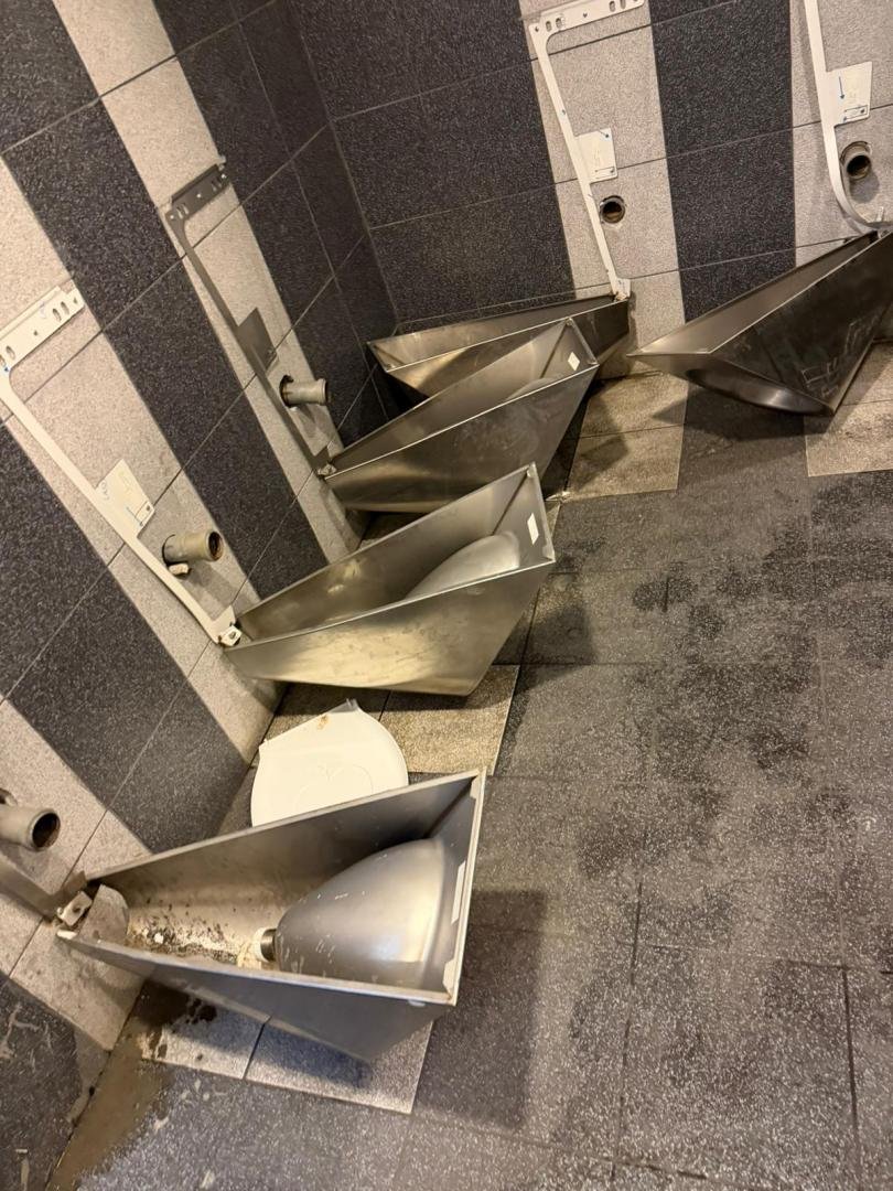 Reacția conducerii Universității, după daunele cauzate de fanii CFR-ului la Cluj Arena: "Vom vedea cine va trebui să plătească"