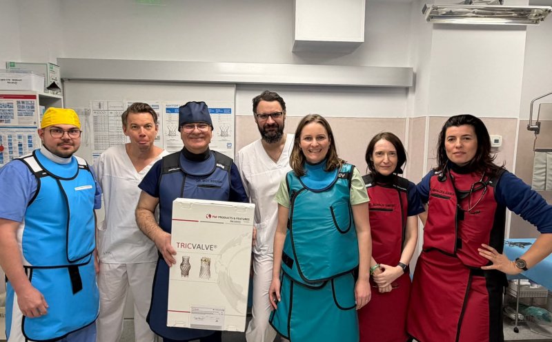 Clujul scrie istorie în cardiologie! Medicii de la Institutul Inimii au realizat, în premieră națională, o procedură de implantare