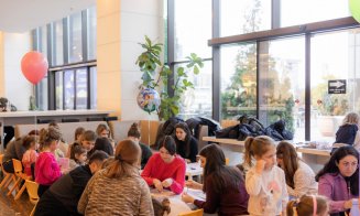 Competiție de șah pentru copii, atelier creativ de buchete de flori și Expoziție Tarantule și Reptile Vii în acest weekend, la Iulius Mall Cluj