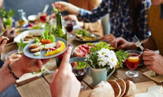 Patru gustări simple care ajută la păstrarea sănătății inimii. Iată ce recomandă cardiologii