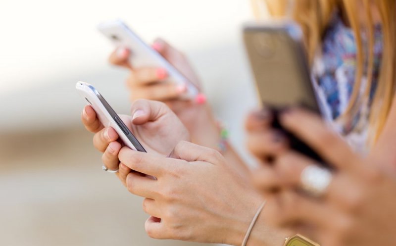 Premieră IT la nivel național! O echipă de cercetători de la UTCN a lansat primul consilier digital din România. Aplicația e gratuită și te ajută să-ți alegi facultatea și cariera