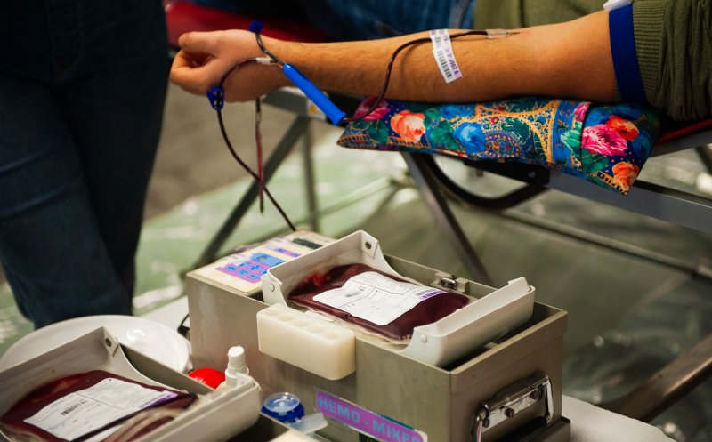 APEL la donare de sânge în Cluj: stocuri critice pentru grupele 0, A și B negativ! Donatorii se pot prezenta fără programare