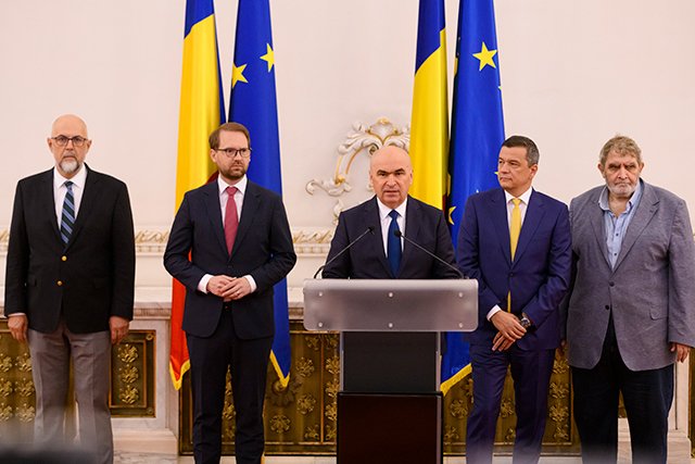 Coaliția a decis plafonarea adaosului la alimentele de bază cu încă 3 luni. Ce se întâmplă cu criza carburanților