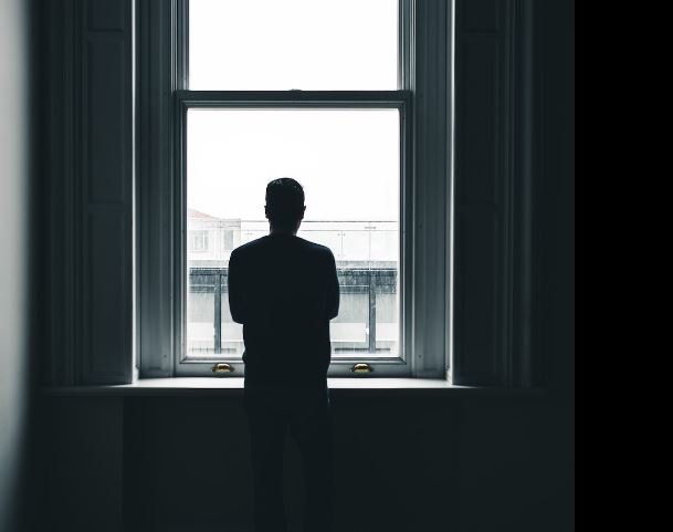 Teama de războaie și incertitudinea economică. Cum te aperi de anxietate și epuizare emoțională