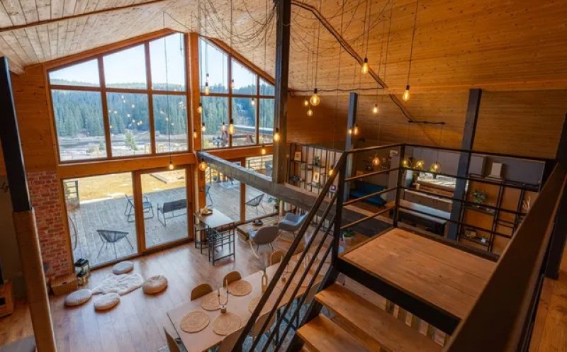 Cât costă un chalet modern, cu living cu înălțime dublă vitrată, în inima Munților Apuseni