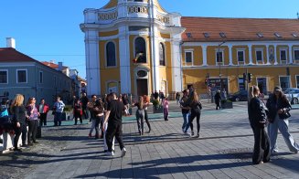 Atmosferă latino la Cluj-Napoca. Dans și voie bună în centrul orașului