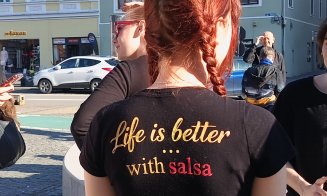 Atmosferă latino la Cluj-Napoca. Dans și voie bună în centrul orașului