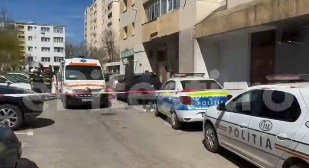 Un copil de 12 ani a murit după ce s-ar fi aruncat de la balcon. Cum s-a produs tragedia