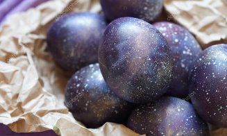 Cum faci ouă-galaxie? Paștele acesta încearcă un model cu adevărat special!