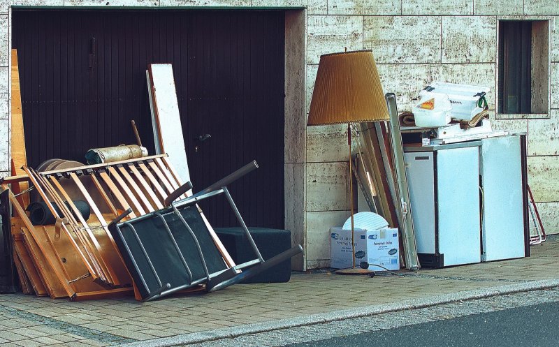 Scapă de mobila veche și hainele uzate: Campanie gratuită de colectare în Turda / Unde și când le poți duce